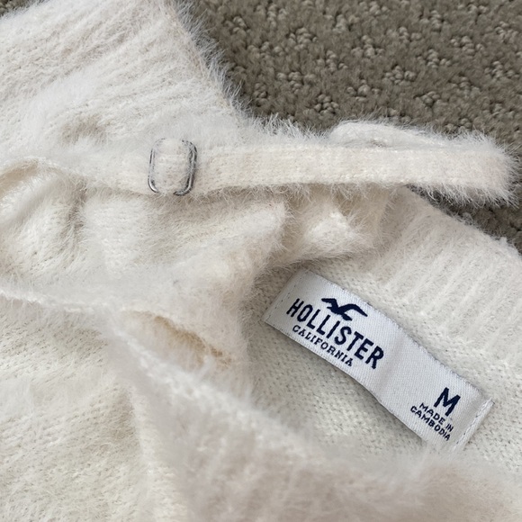 hollister fuzzy top - Picture 4 of 4